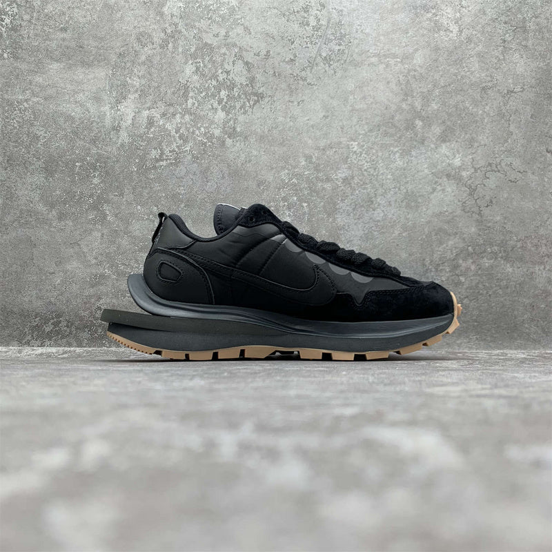 Nike VaporWaffle "Sacai - Off Noir" - Ma boutique