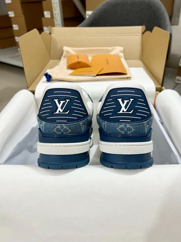 Sneaker LV Trainer Bleu Clair - Ma boutique