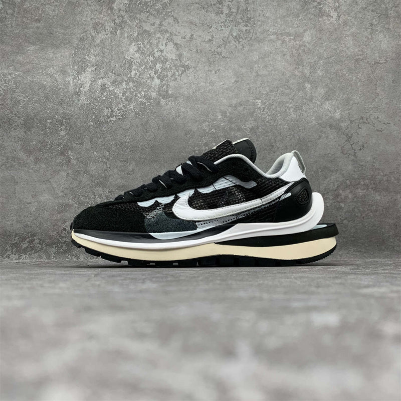 Nike VaporWaffle "Sacai - Black White" - Ma boutique