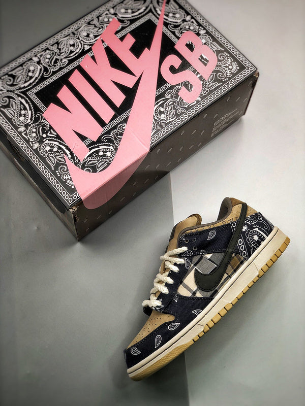 Nike SB Dunk Low "Travis Scott" - Ma boutique