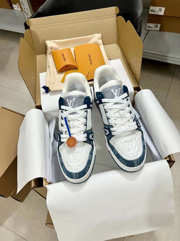 Sneaker LV Trainer Bleu Clair - Ma boutique