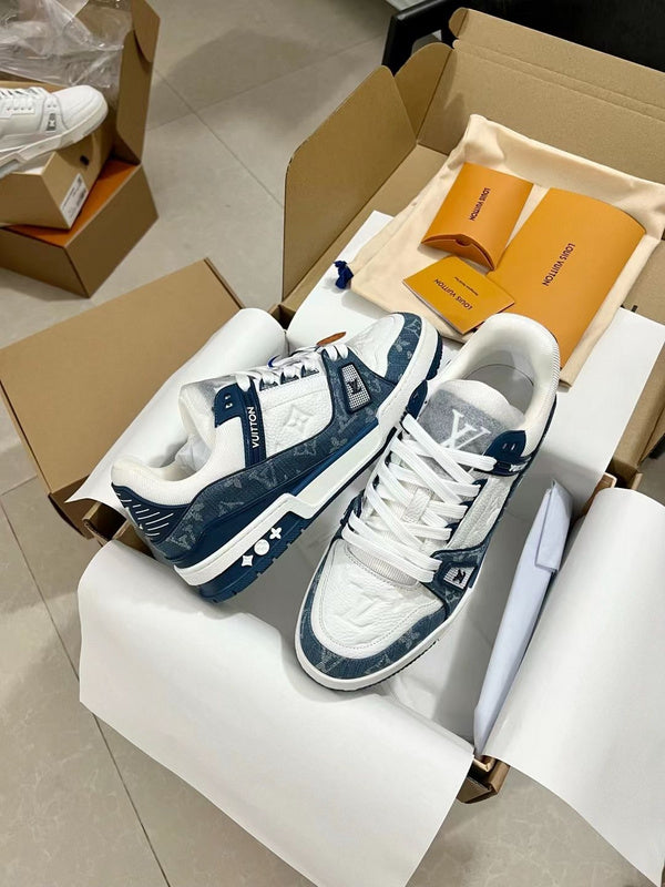 Sneaker LV Trainer Bleu Clair - Ma boutique