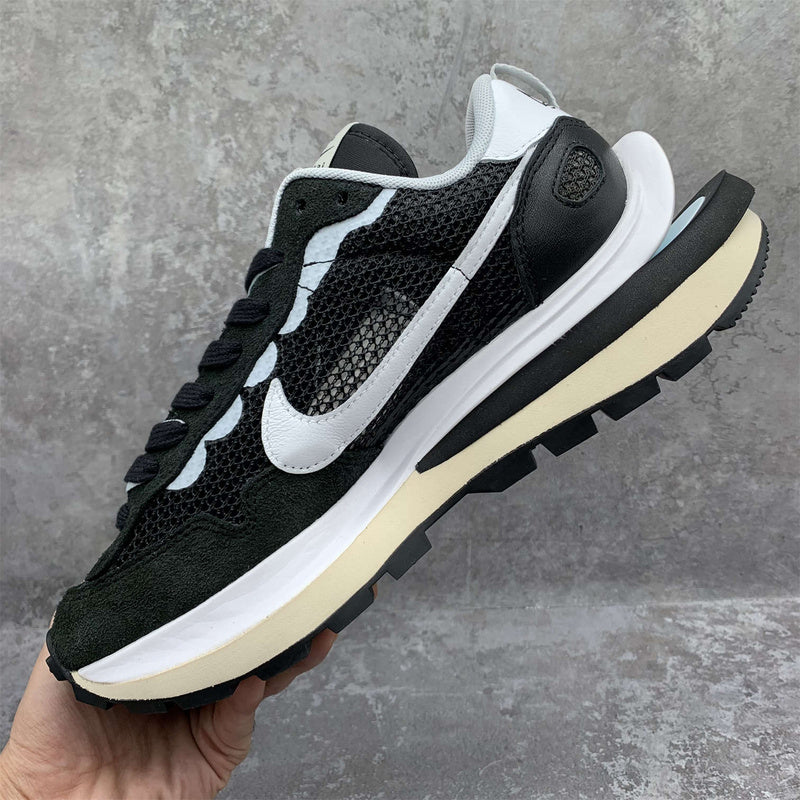 Nike VaporWaffle "Sacai - Black White" - Ma boutique