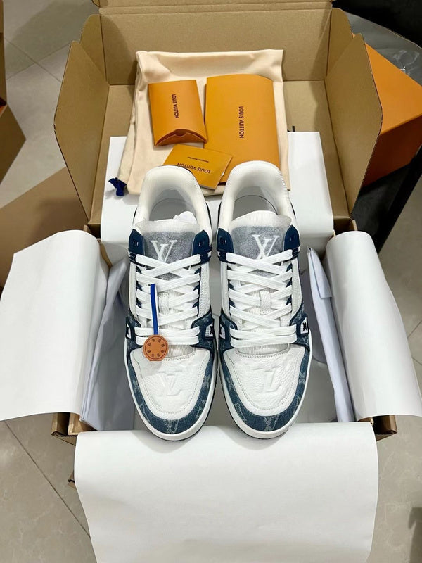 Sneaker LV Trainer Bleu Clair - Ma boutique