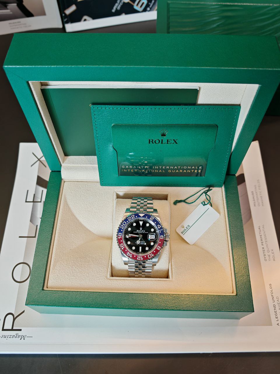 Rolex GMT-Master II  Oyster, 40 mm, Jubile 126710BLRO